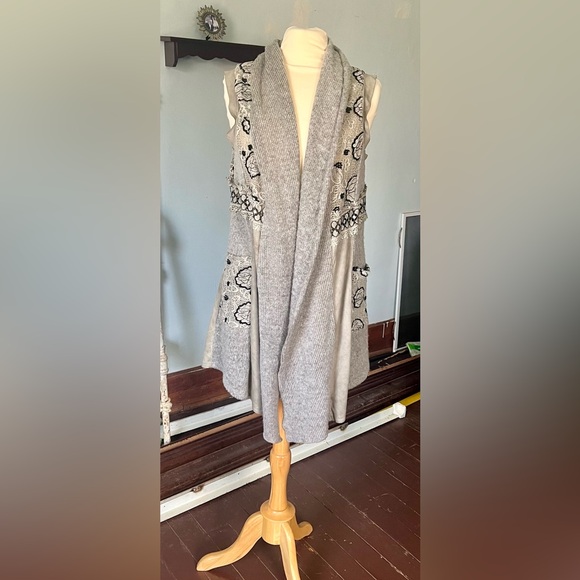 Vintage Sweaters - NEW Vintage brand  Gray Women's sleeveless Cardigan with Black Embroidery